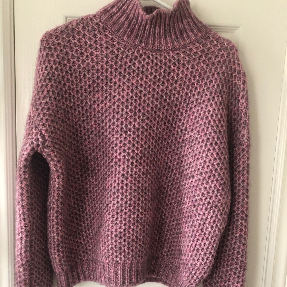 MAUVE HUGO BOSS SWEATER XS
